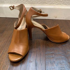 Banana Republic, Ankle-strap heels, size 8